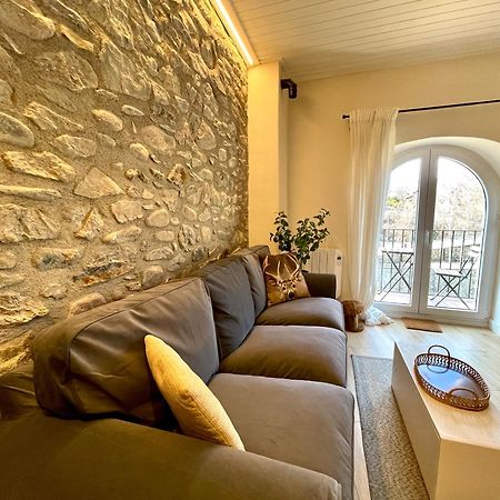 Apartamento Colgante Al Rio Con Vistas Al Puente 캄프로돈 외부 사진